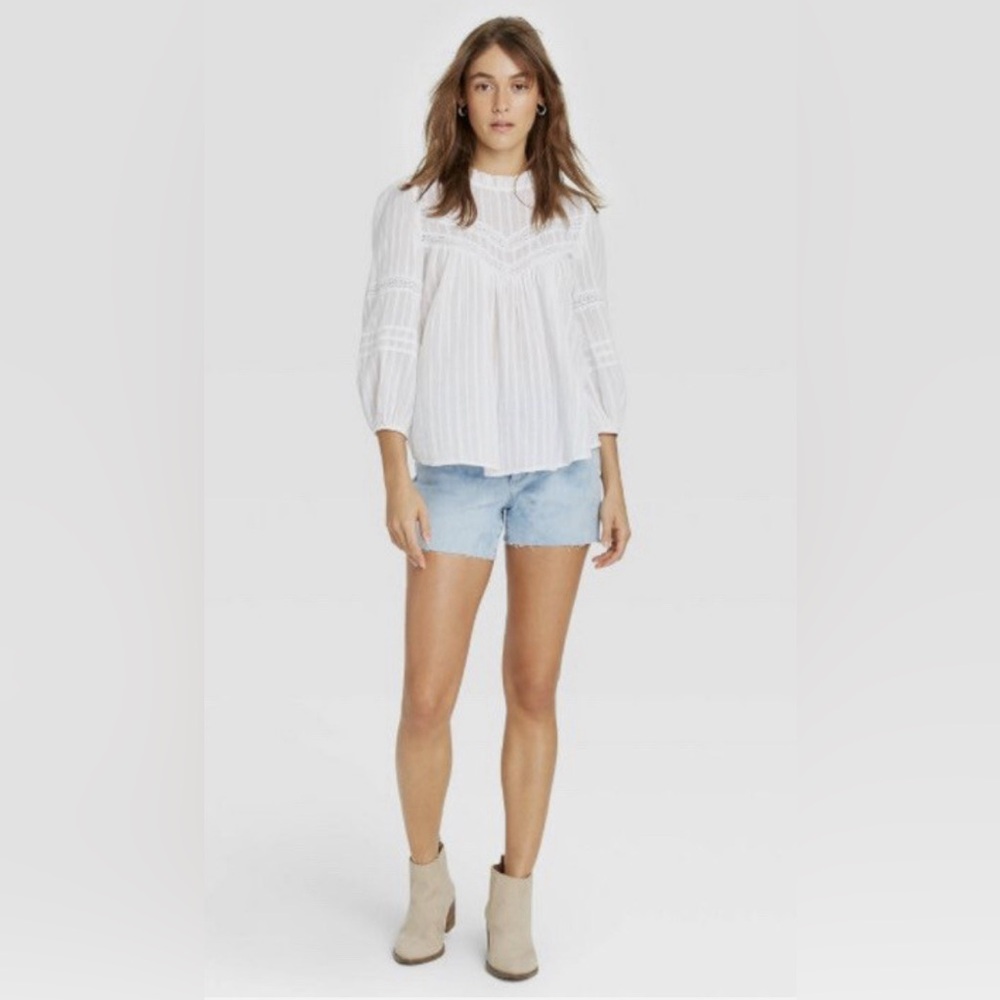 Universal Threads High-Rise Midi Denim Shorts with Acid Wash and Frayed Hem